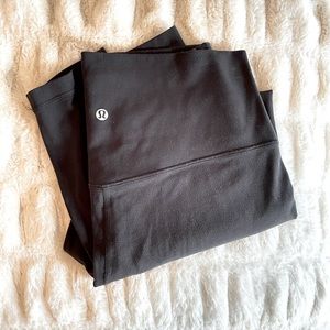 Lululemon Align Black 25” Pants. Size 10. ✨